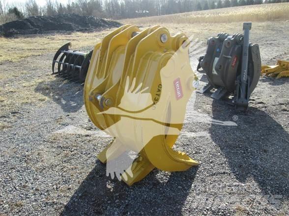 Teran CAT 320 집게