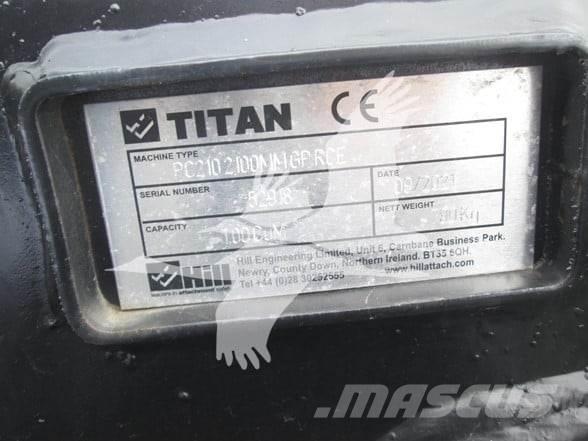 Titan CAT 320 버켓