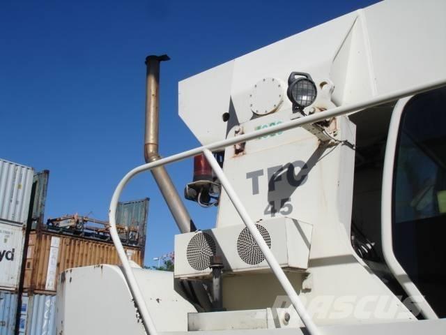 Terex PPM TFC 45 리치 스태커