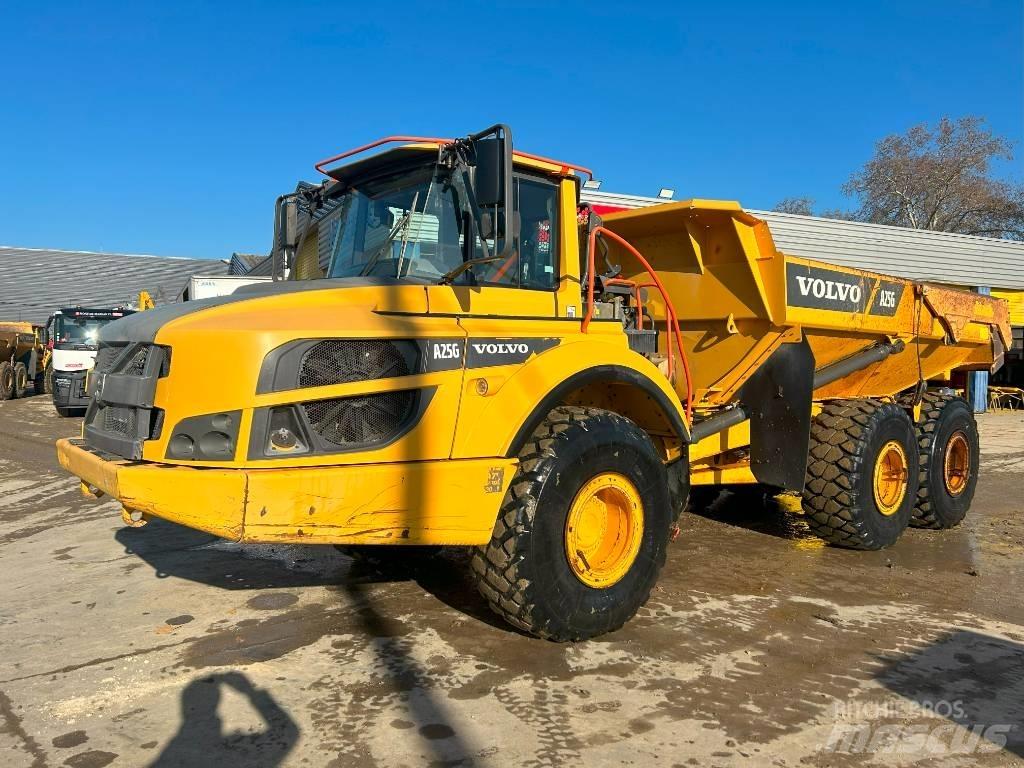 Volvo A 25 G 연결식 홀러