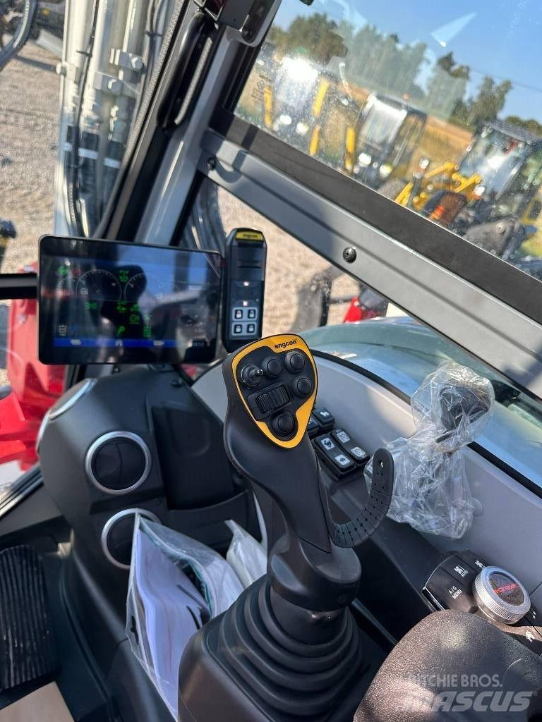 Takeuchi TB 395 W  휠 굴삭기
