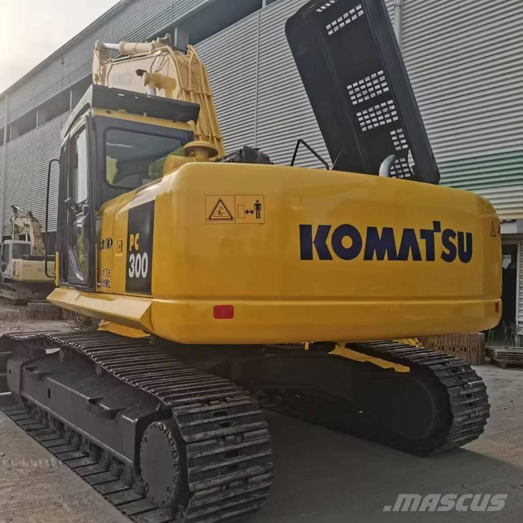 Komatsu PC 300-7 대형 굴삭기 29톤 이상