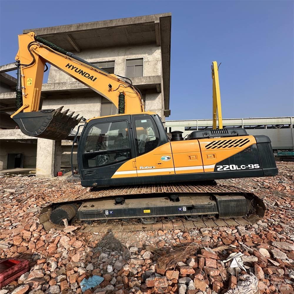 Hyundai 220LC-9S 대형 굴삭기 29톤 이상