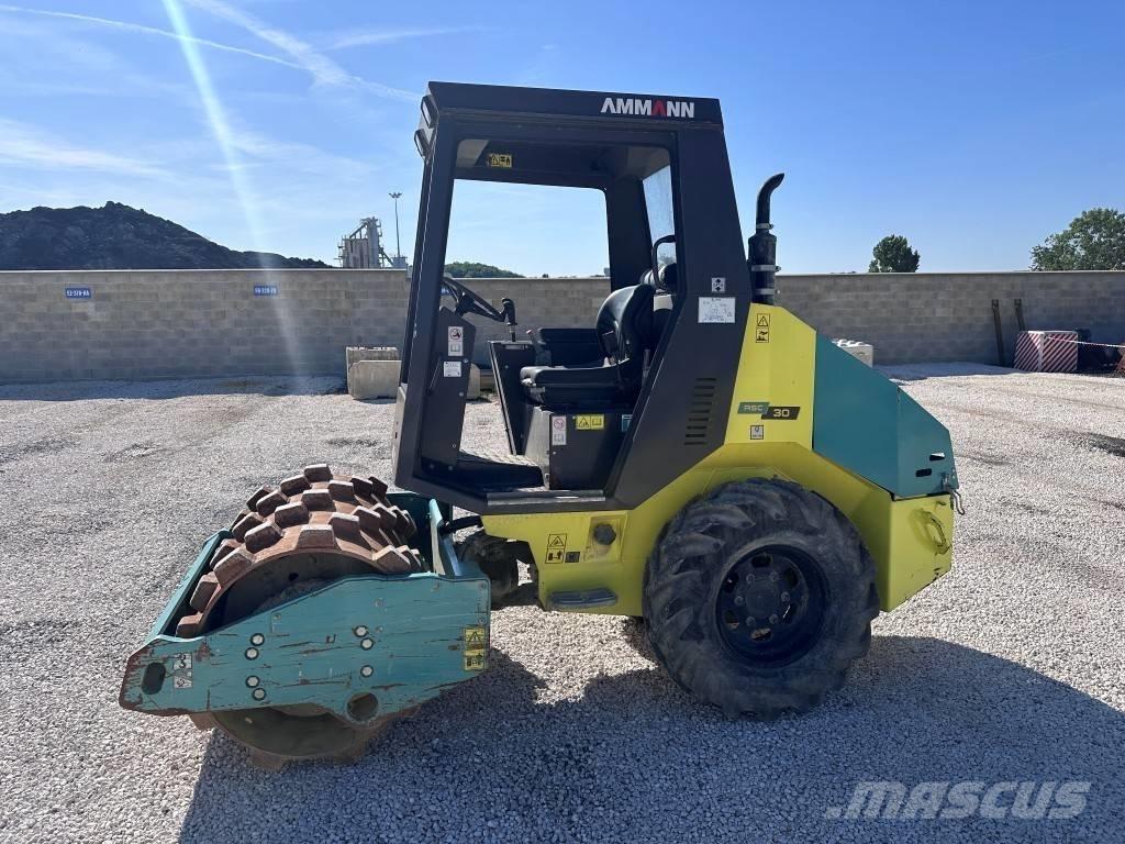 Ammann ASC 30 HD PD 토양 다짐기