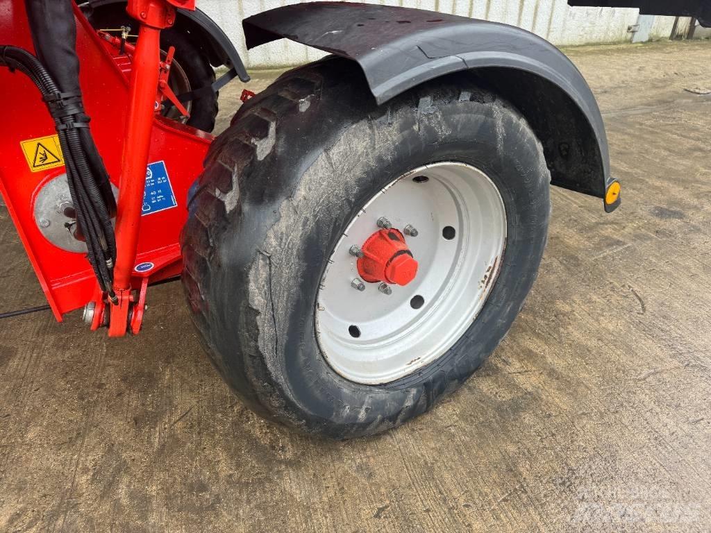 Kuhn Merge Maxx 950 윈드로어