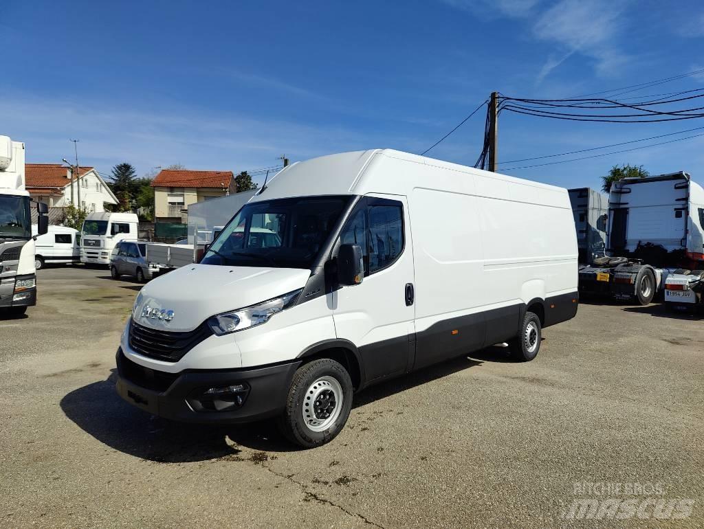 Iveco DAILY 35S16 패널 화물차