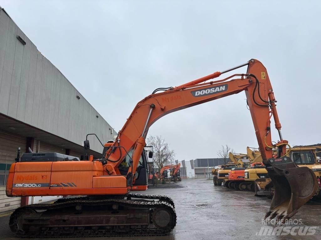 Doosan DX 300 LC 대형 굴삭기 29톤 이상