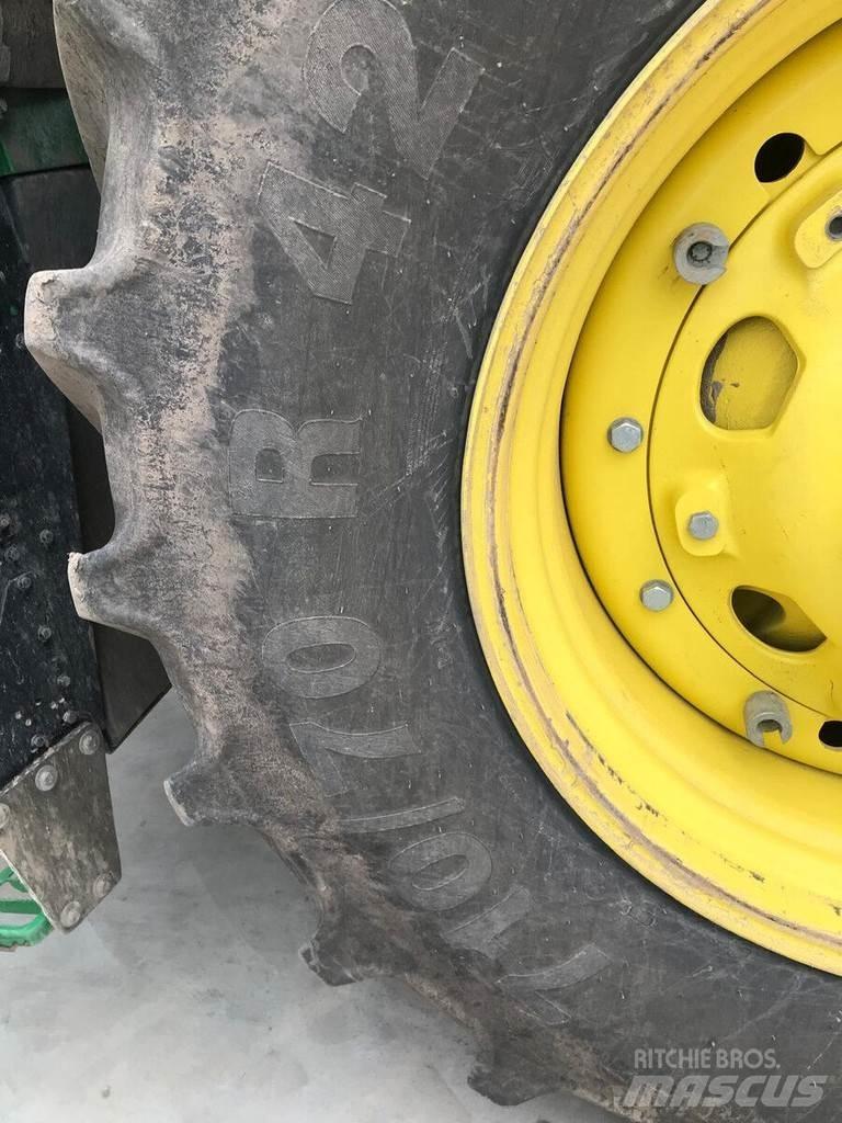 John Deere 8R410 트랙터
