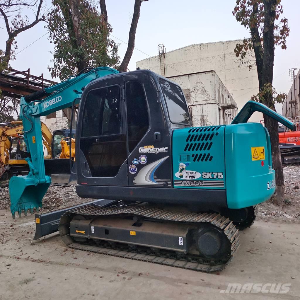 Kobelco SK75 중형굴삭기 7톤-28톤