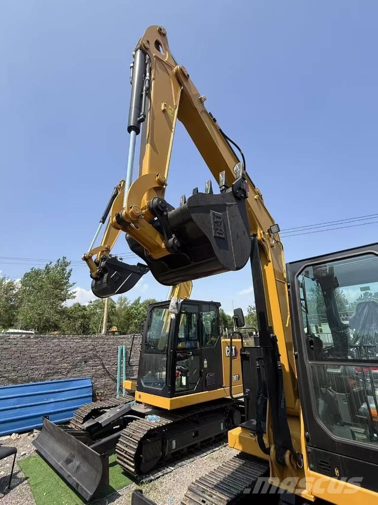CAT 305.5 소형 굴삭기 7톤 미만