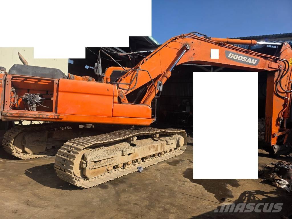 Doosan DX 300 LCA 대형 굴삭기 29톤 이상