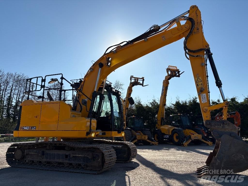 JCB 140 X 대형 굴삭기 29톤 이상