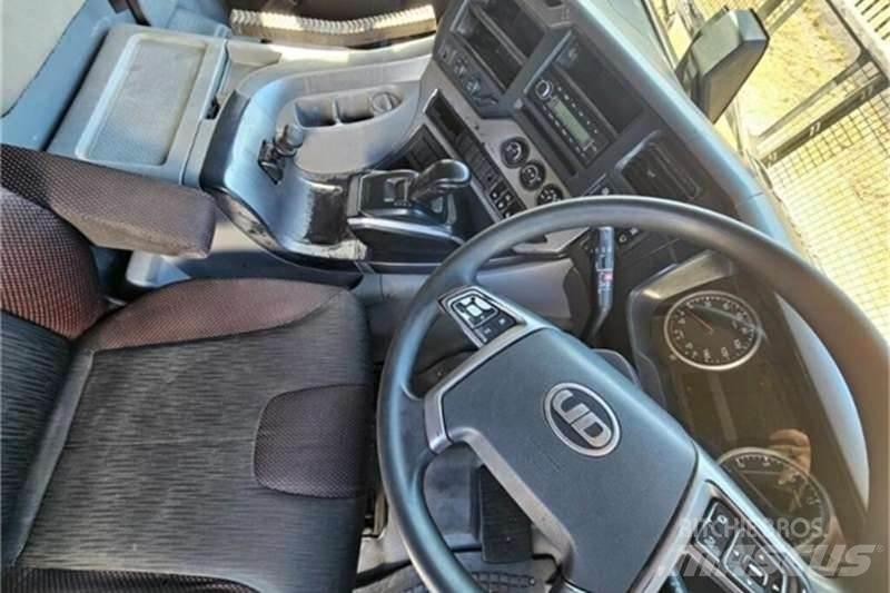 UD TRUCKS QUON 기타 트럭