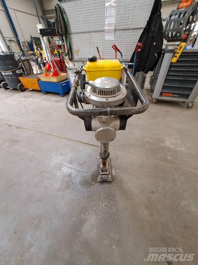 Wacker Neuson BS30 탬퍼