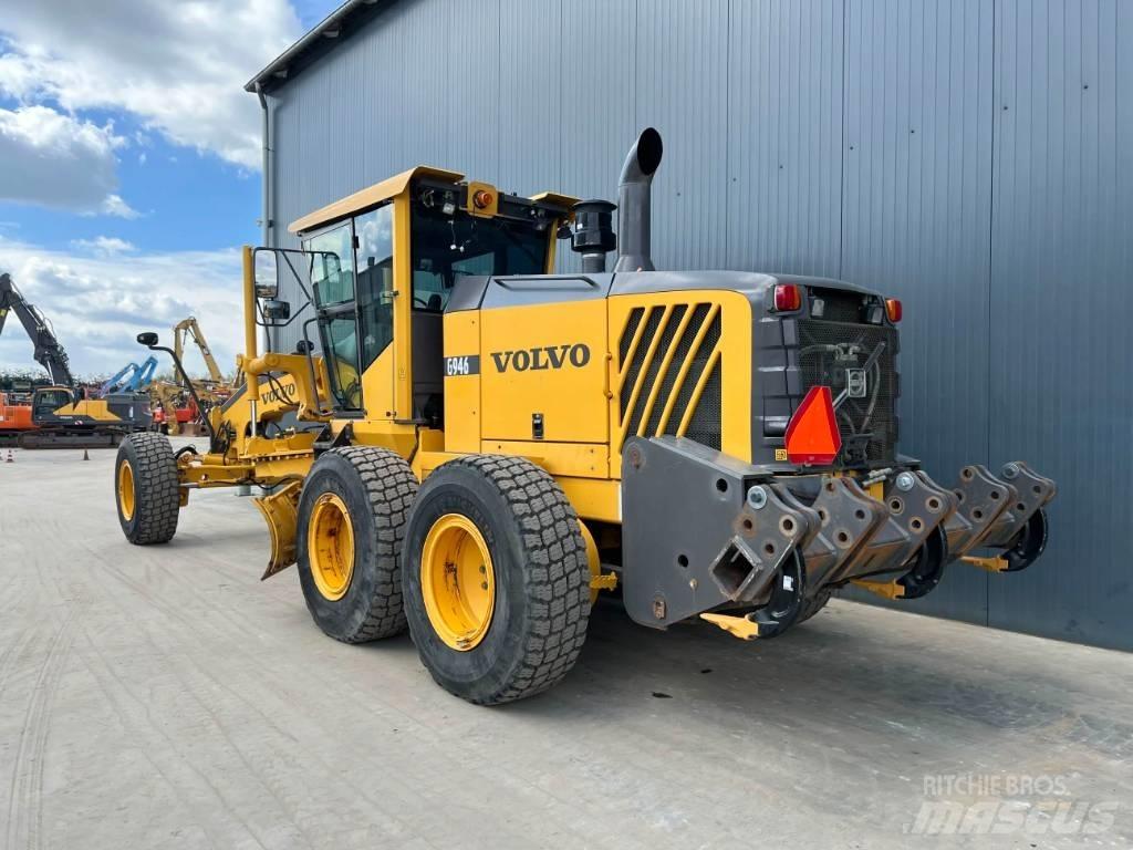 Volvo G946 그레이더
