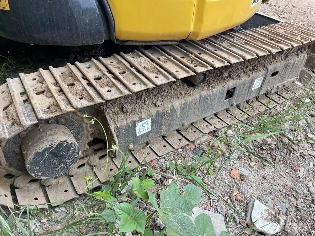 Komatsu PC35 소형 굴삭기 7톤 미만