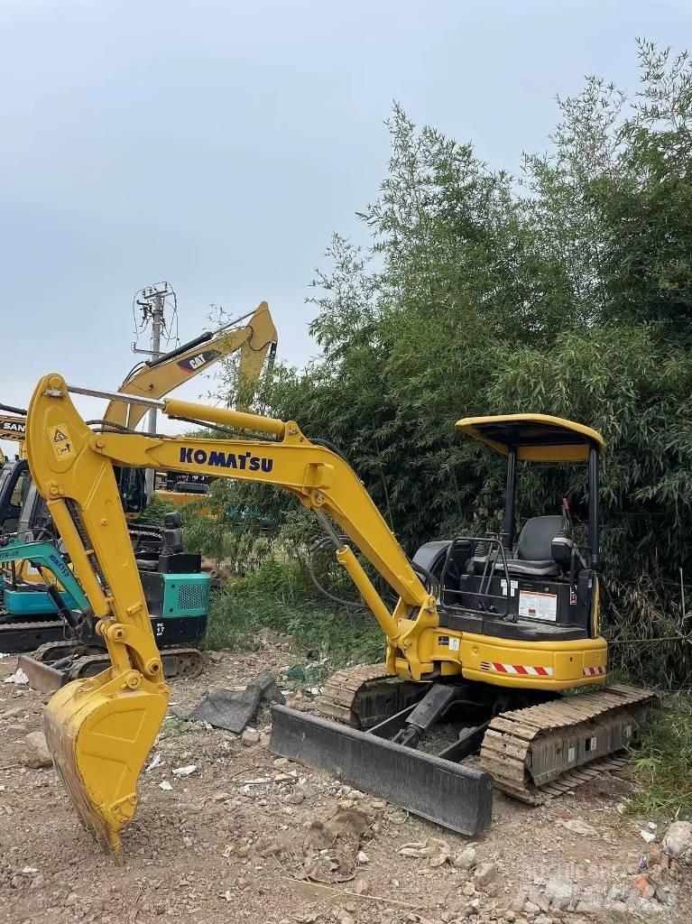Komatsu PC35 소형 굴삭기 7톤 미만