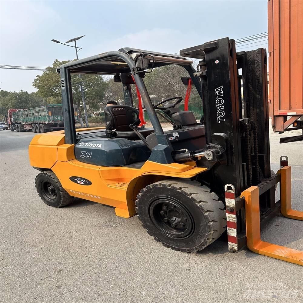 Toyota 02-7FDA50 디젤 지게차