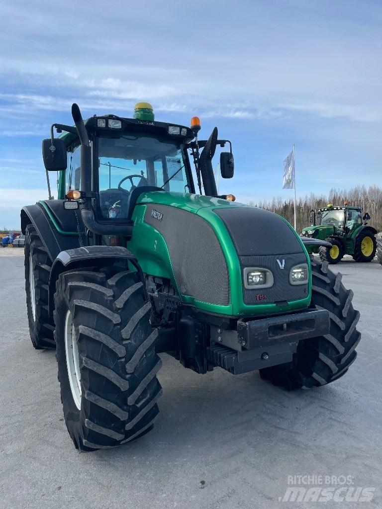 Valtra T151 트랙터
