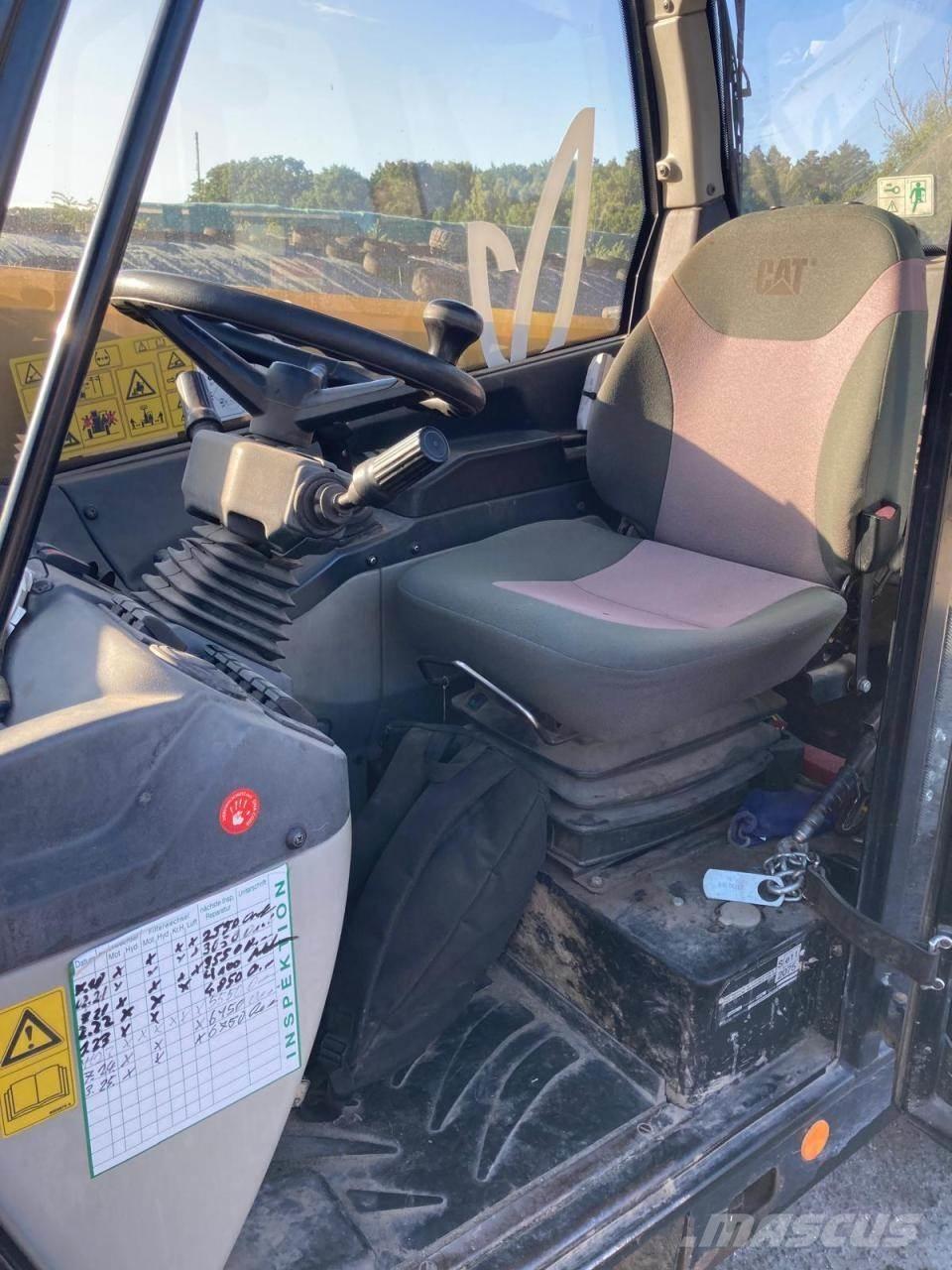 CAT TH 4070 농업용 텔레 핸들러