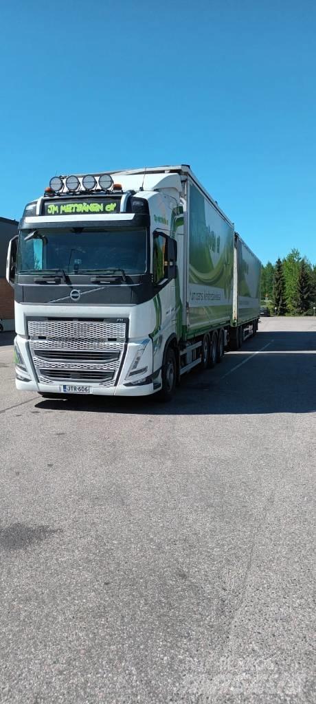 Volvo FH 13 우드칩 트럭