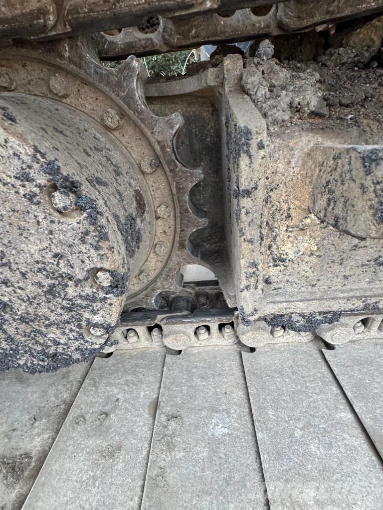 Hitachi ZX 135 US-6 대형 굴삭기 29톤 이상