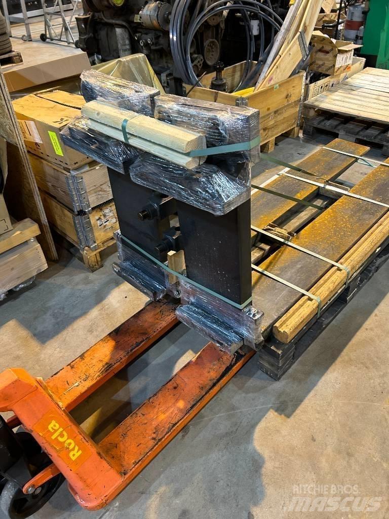 Kalmar DCG80-9 포크