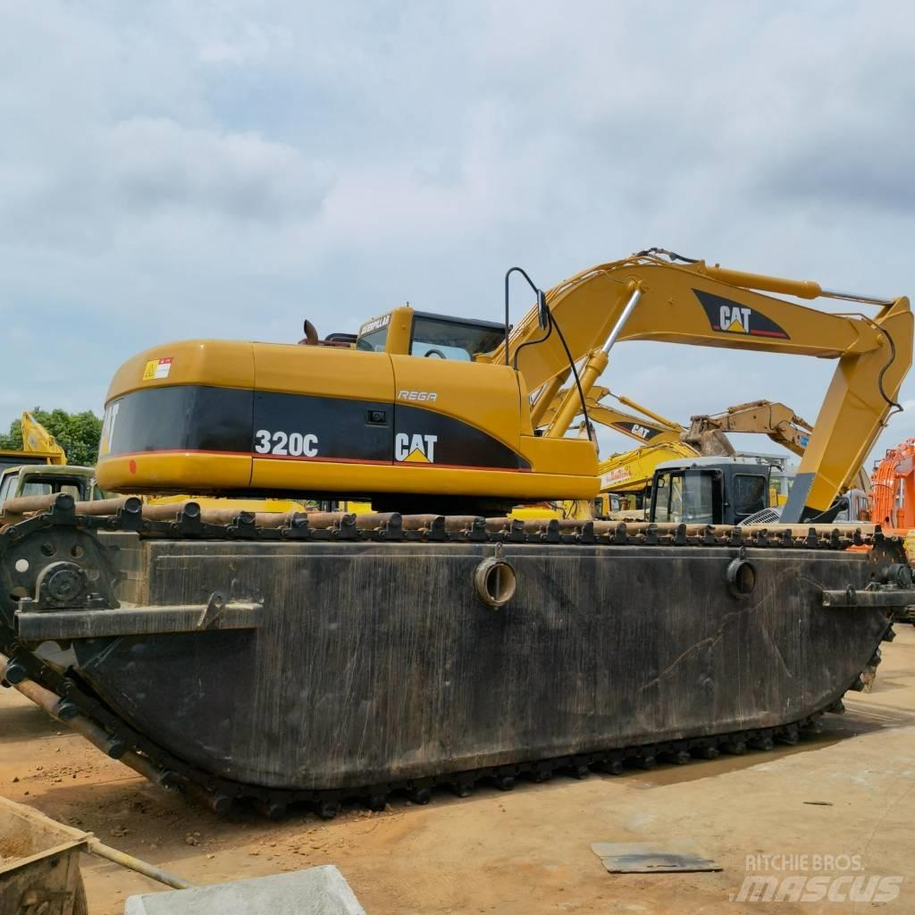 CAT 320 C 수륙양용 굴삭기