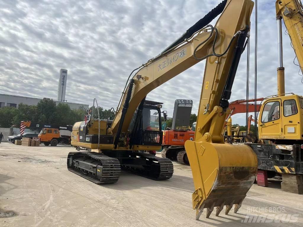 CAT 320 D 대형 굴삭기 29톤 이상