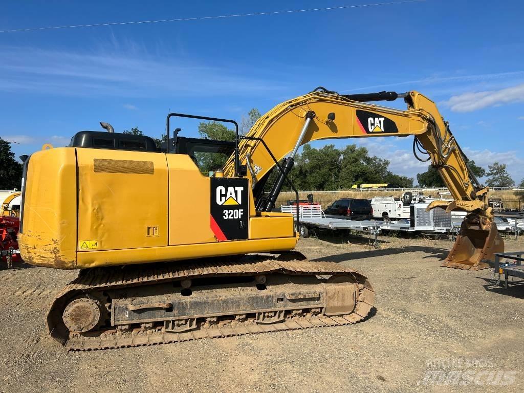 CAT 320 FL 대형 굴삭기 29톤 이상