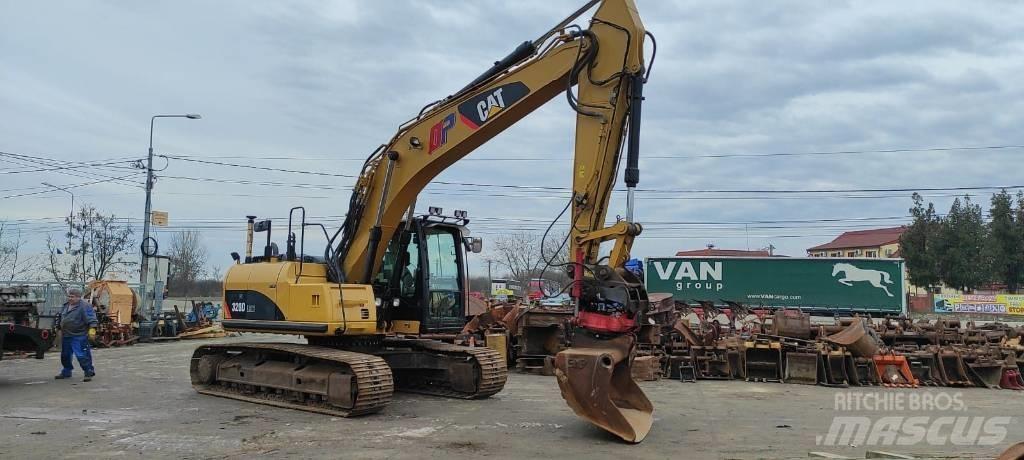 CAT 320 D 대형 굴삭기 29톤 이상