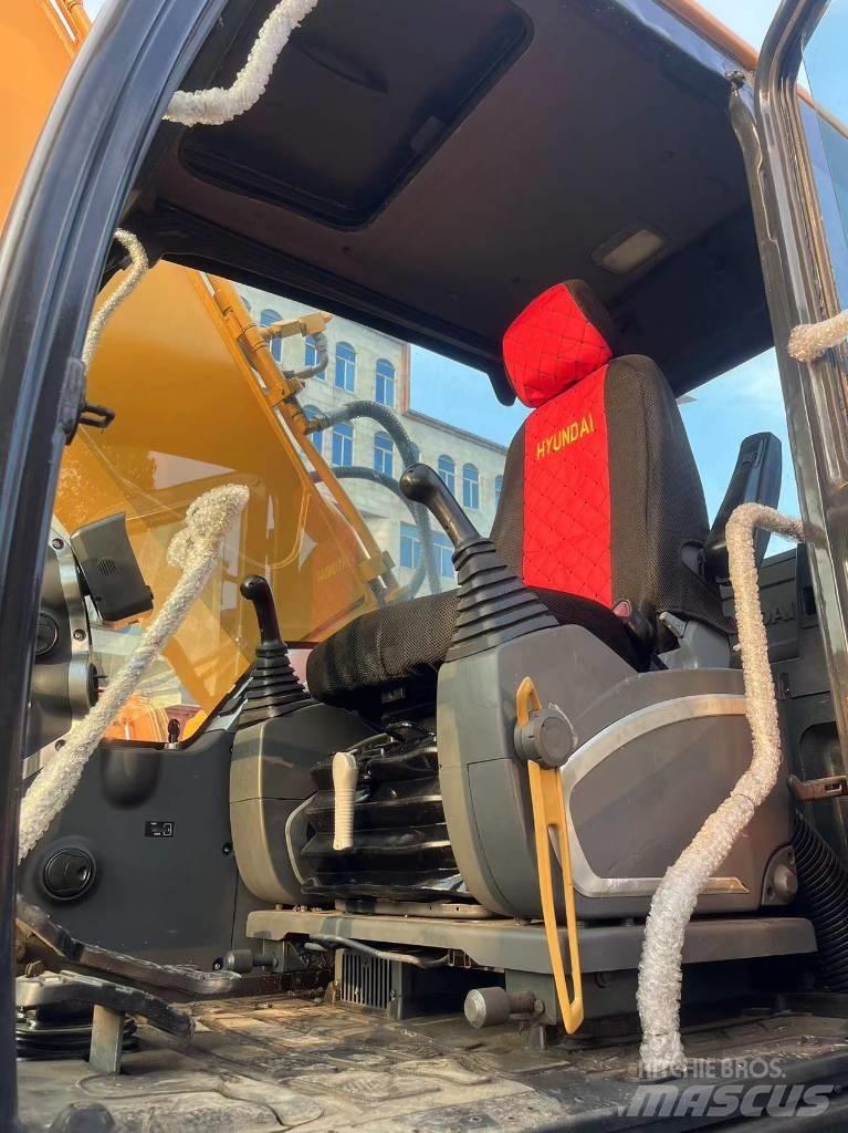 Hyundai R220LC-9S  휠 굴삭기
