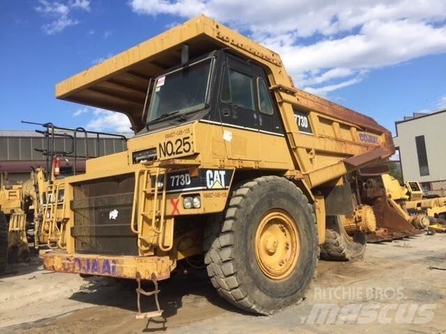 CAT 773D 초대형 덤프 트럭