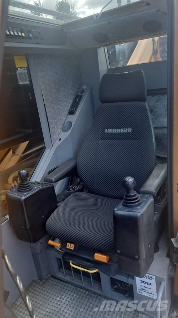 Liebherr LTM 1060-2 A/T 크레인