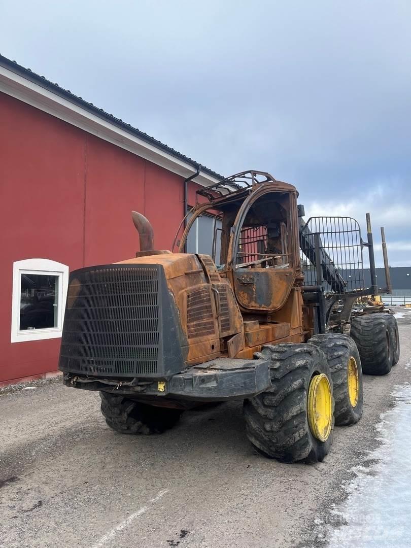 John Deere 1110E 원목 포워더