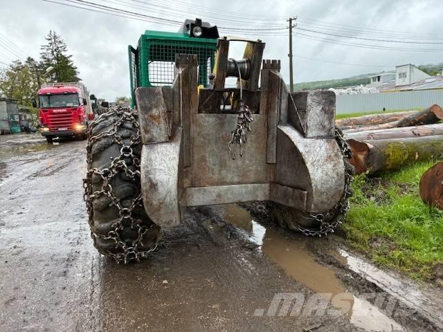 Timberjack 240C 목재스키더