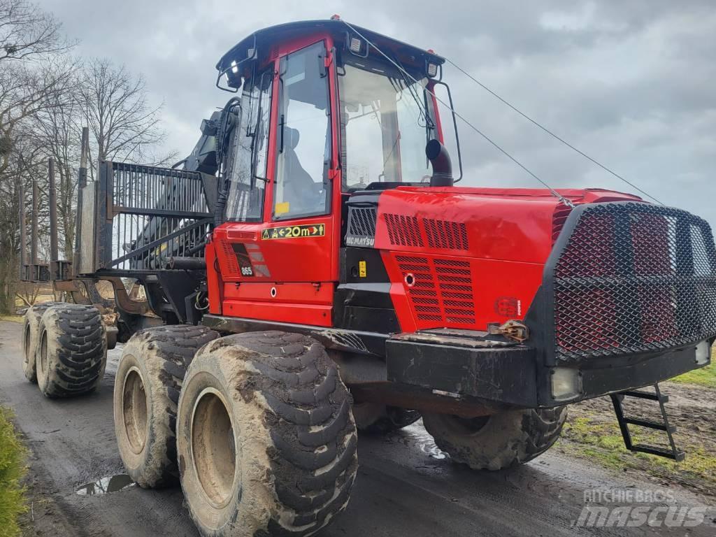 Komatsu 865 원목 포워더