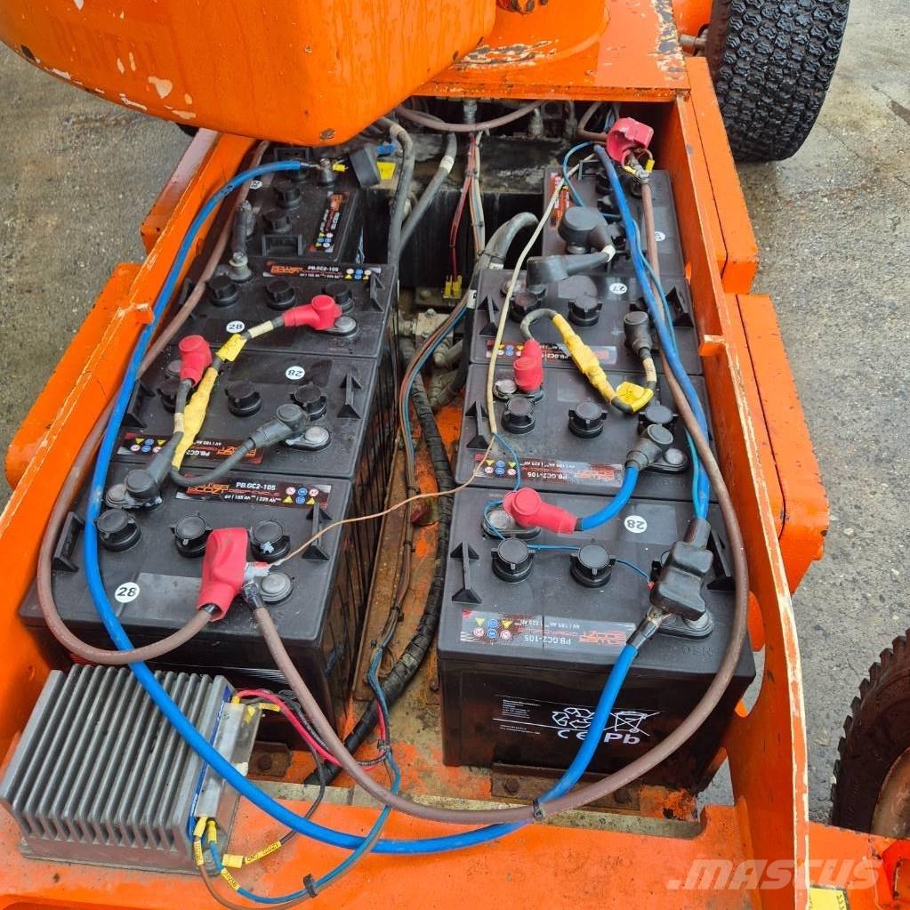 Niftylift HR 12 E 관절형 전동이동 리프트