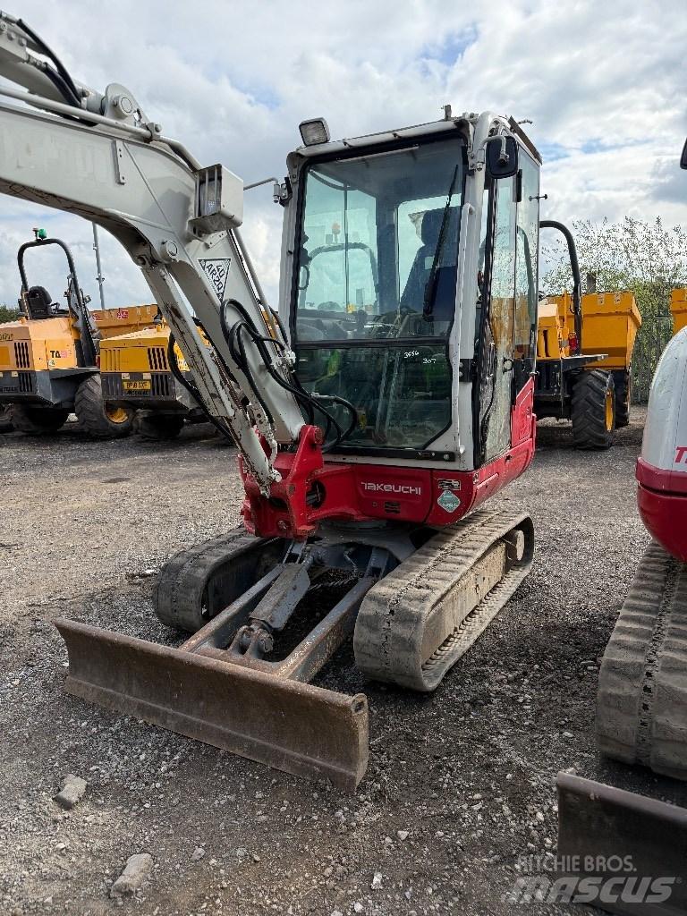 Takeuchi TB 230 소형 굴삭기 7톤 미만