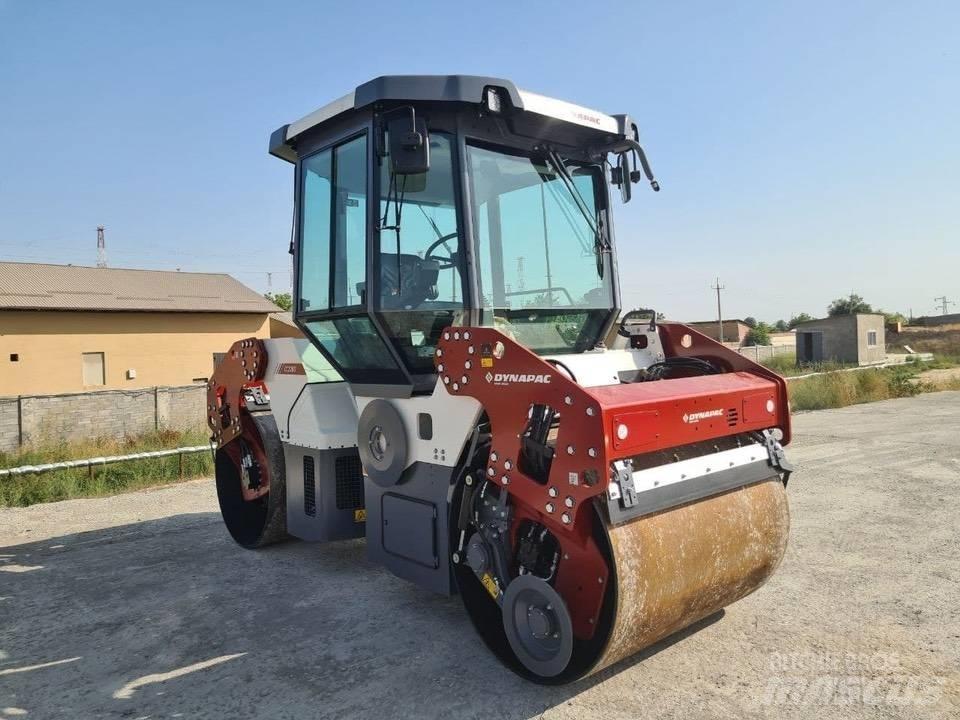 Dynapac CC2200 트윈 드럼 롤러