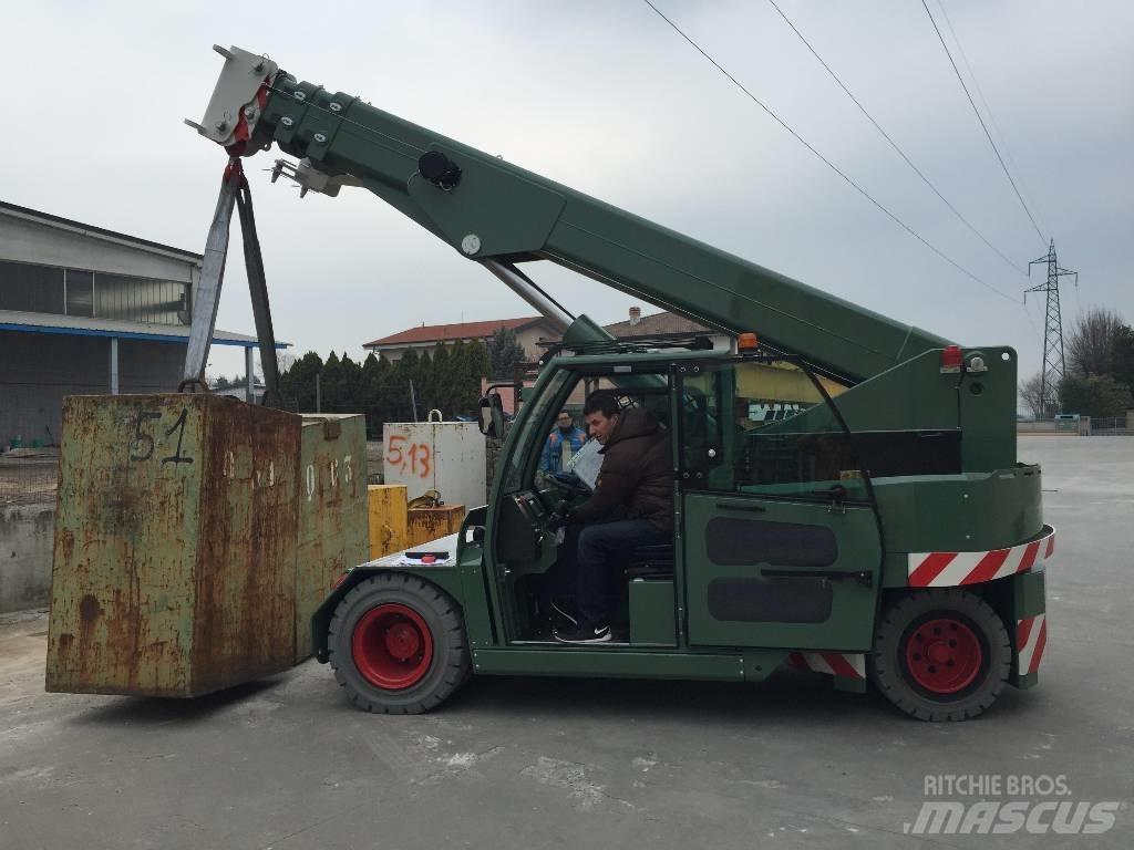 JMG MC 110 미니 크레인