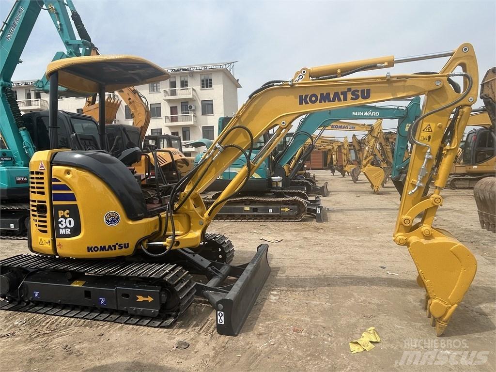 Komatsu PC30 소형 굴삭기 7톤 미만
