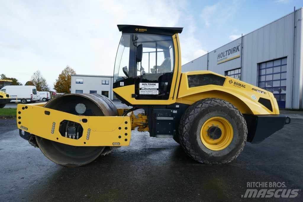 Bomag BW 213 D-5 토양 다짐기