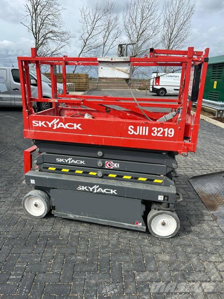 SkyJack SJ 3219 가위형 리프트