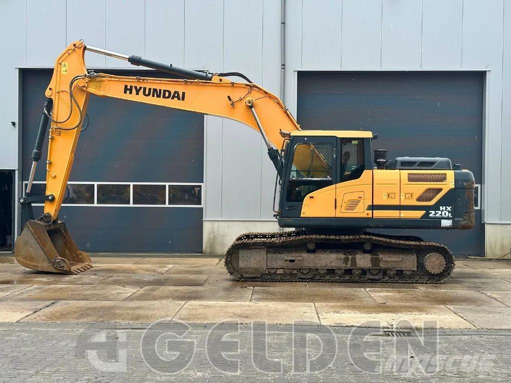 Hyundai HX220L 대형 굴삭기 29톤 이상