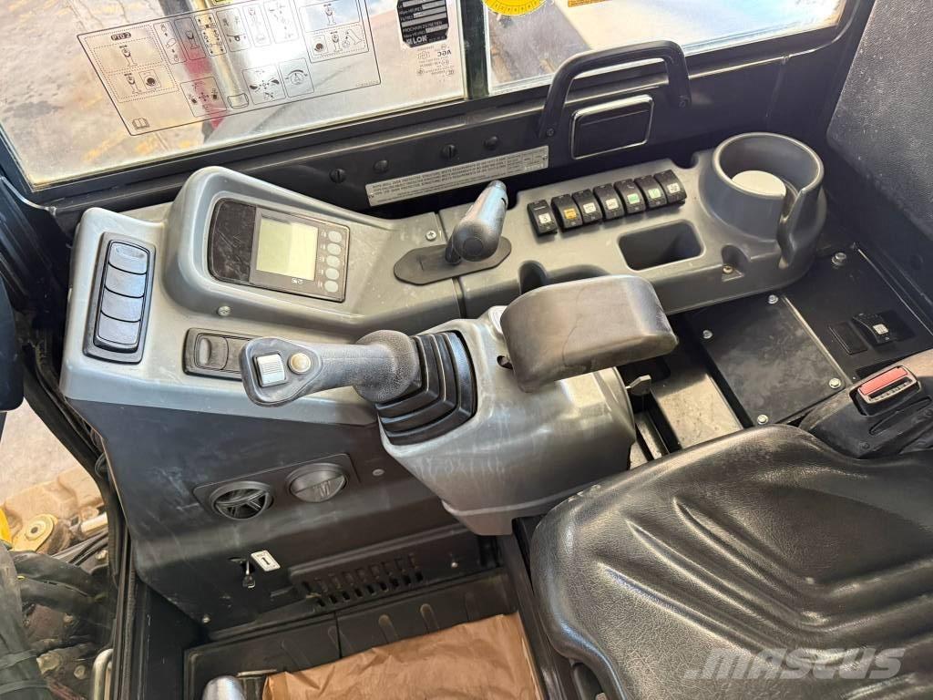 Yanmar Vio 50, Vio50 소형 굴삭기 7톤 미만