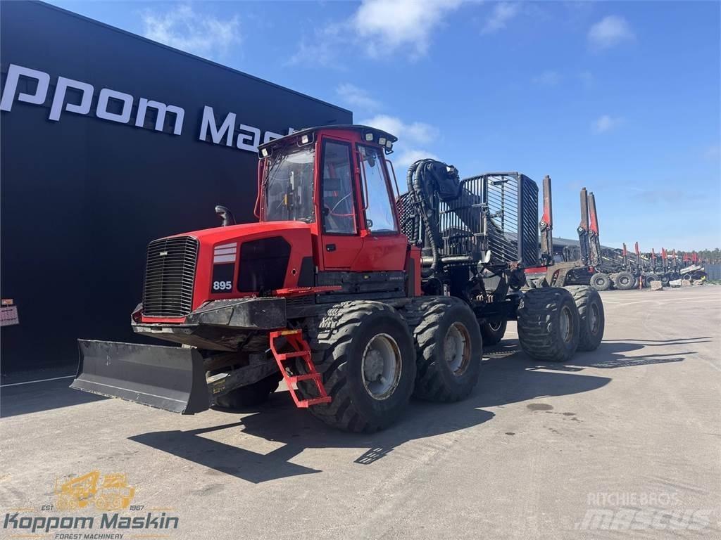 Komatsu 895 원목 포워더