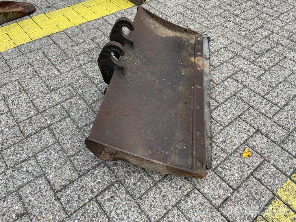 Takeuchi TB 216 소형 굴삭기 7톤 미만