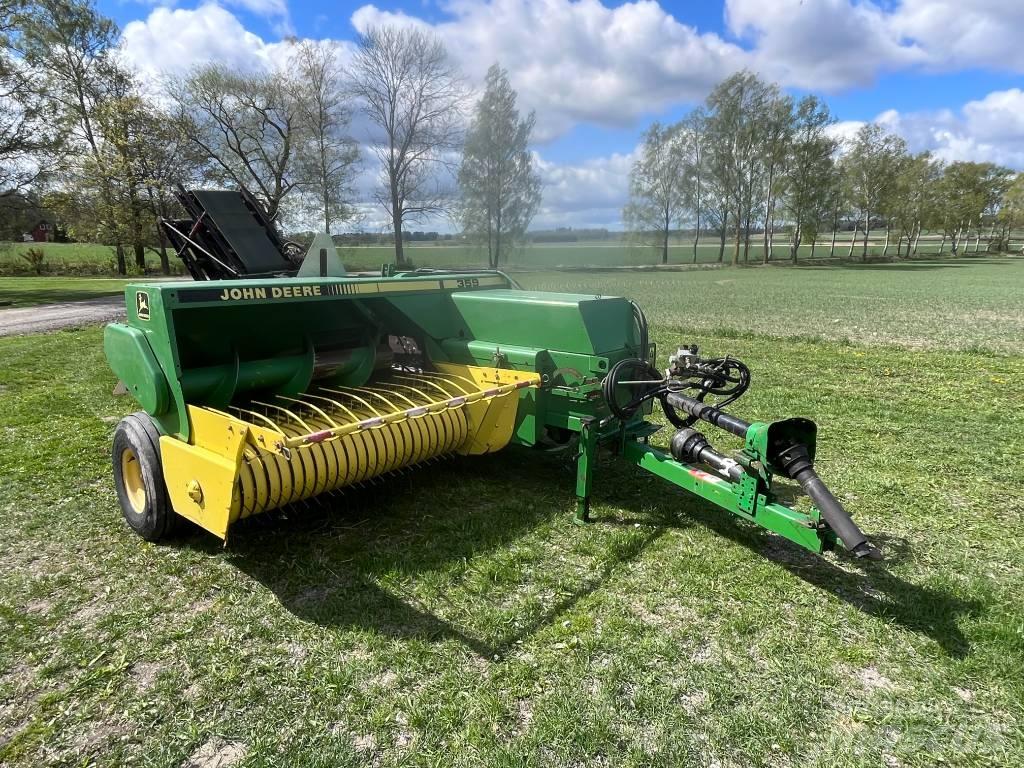 John Deere 359 각형 곤포기