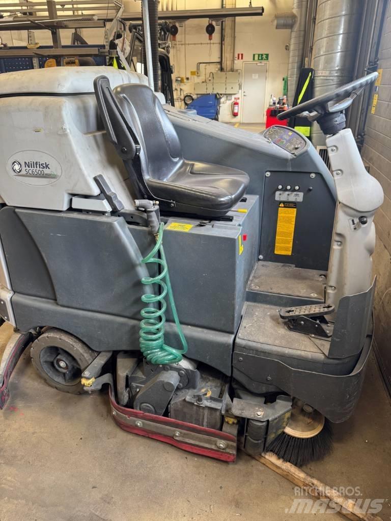 Nilfisk SC6500 실내 청소기